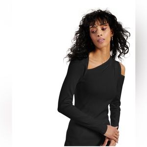 Bold Elements Accent Neck Line Sweater